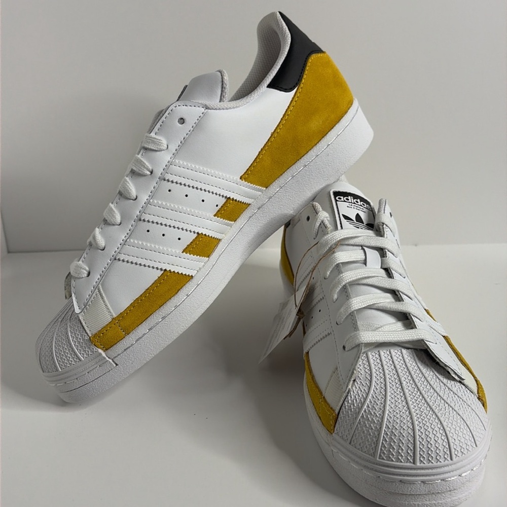 adidas White & Yellow Classic Shell-Toe Superstar Sneakers FX5570